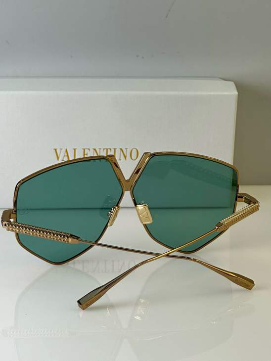 Picture of Valentino Sunglasses _SKUfw65111977fw